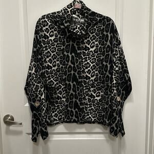 One size grey leopard print poncho by Peach Love